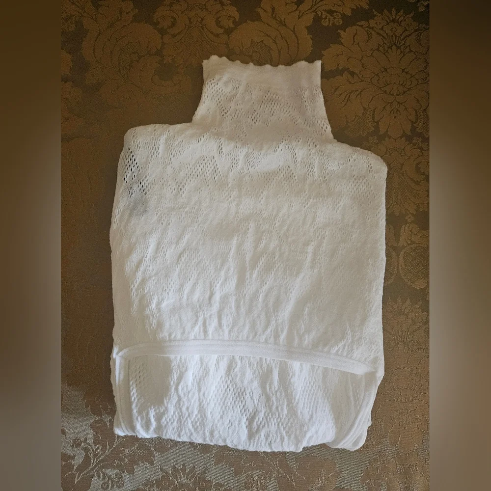 NWOT Out From Under Urban Outfitters See Through Knit Long Sleeve White Top - Picture 5 of 15